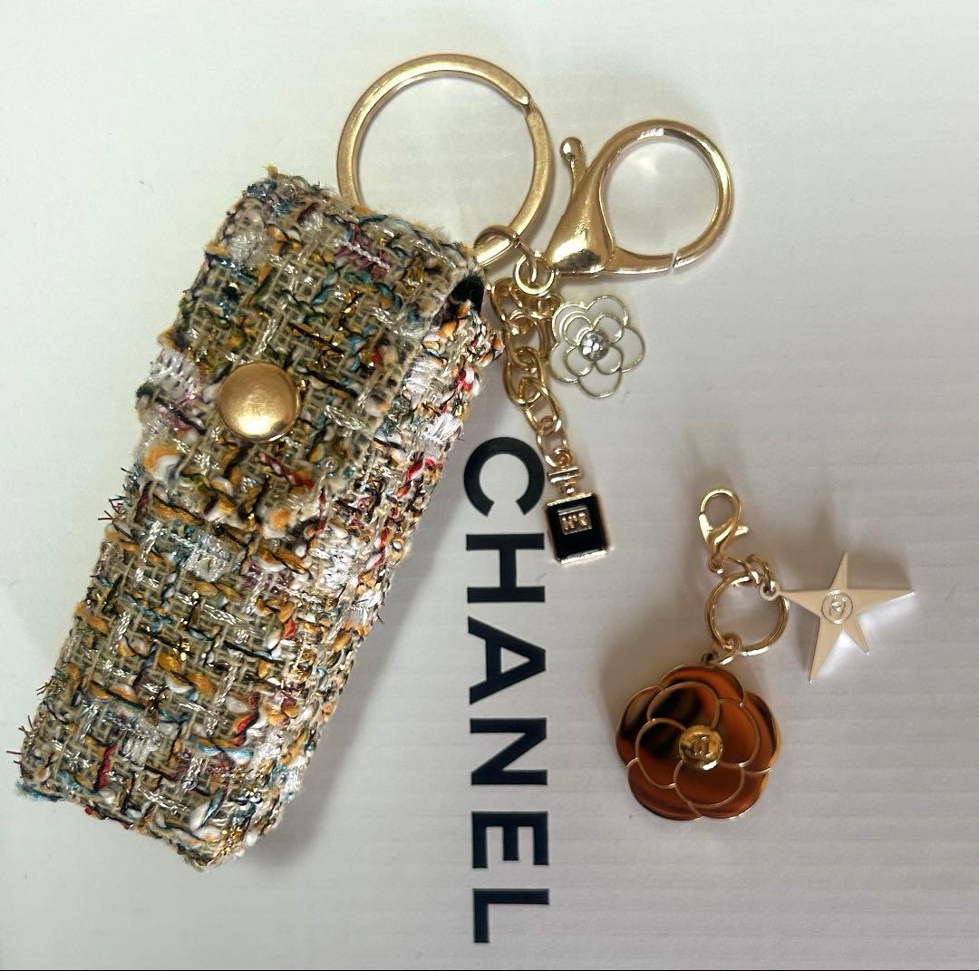CHANEL 2025年ホリデーチャーム リップケース - メルカリ