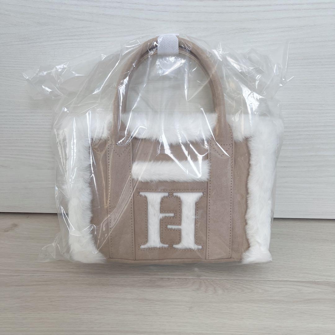 新品未開封 Herlipto Cozy Winter Tote Bag herlipto Cozy Winter Tote Bag 新品未使用 - メルカリ