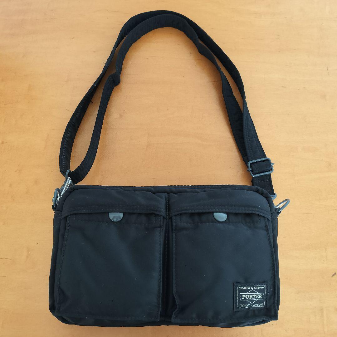 美品 PORTER ポーター タンカー ショルダーバッグ TANKER(タンカー) SLING BAG | 吉田カバンホームページ | YOSHIDA & Co.