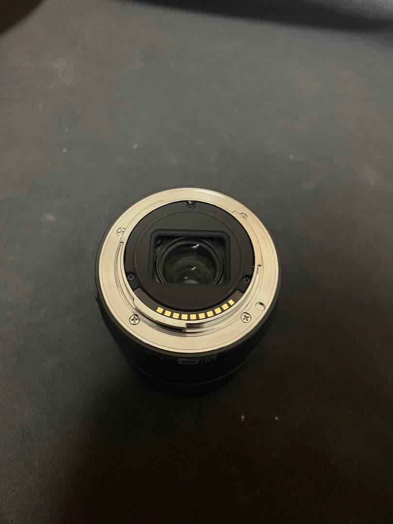 美品SONY 18-135mm f3.5-5.6ズームレンズ sel18135
