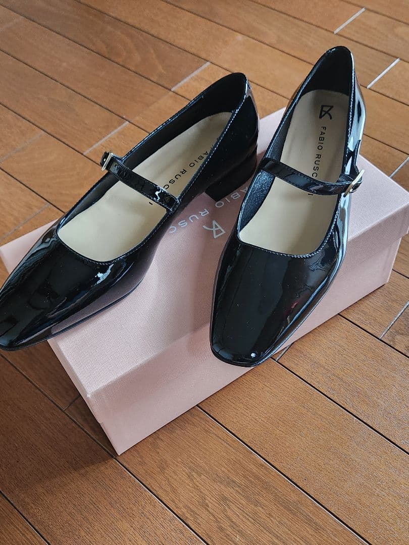 ファビオ ルスコーニ カンフーパンプス