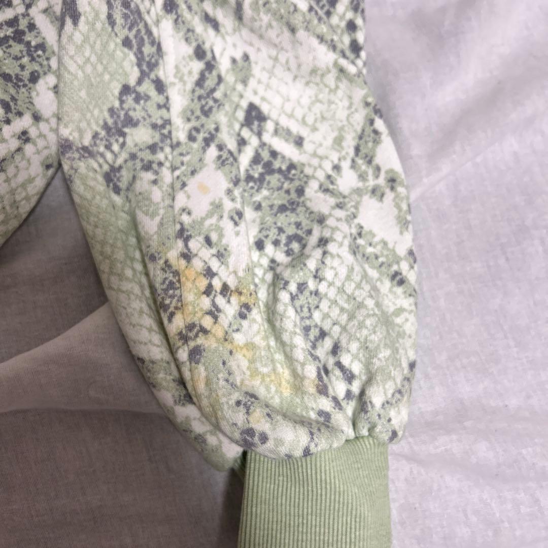 scuffers ヘビ柄 ジップアップパーカー