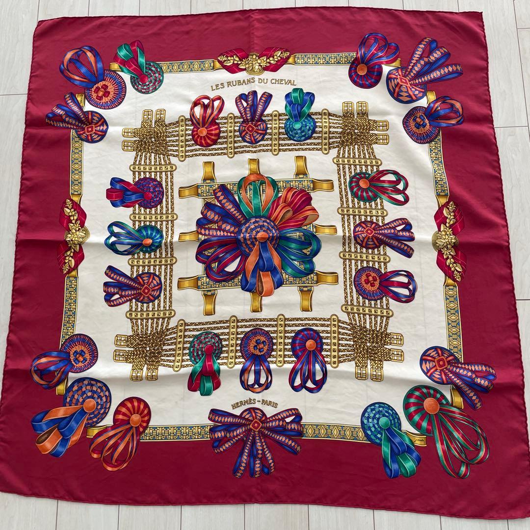 品質タグ付！Hermès 美品　リボンモチーフ カレ90