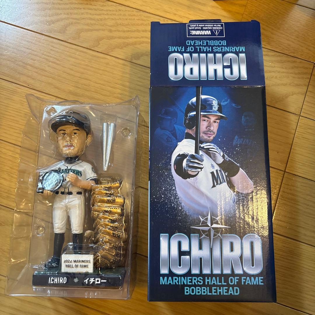 イチロー 2022年マリナーズ殿堂入りボブルヘッド - メルカリ