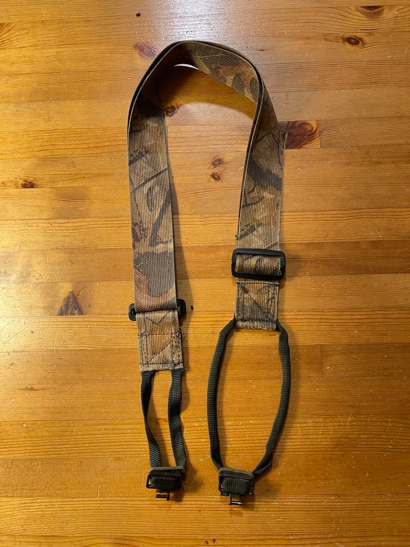 サファリスリング カモフラ柄（金具付） - メルカリ