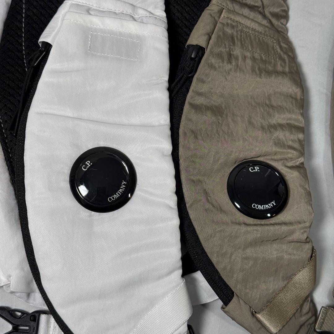 【定価3.7万】C.P.Company ボディ ショルダー バッグ ホワイト