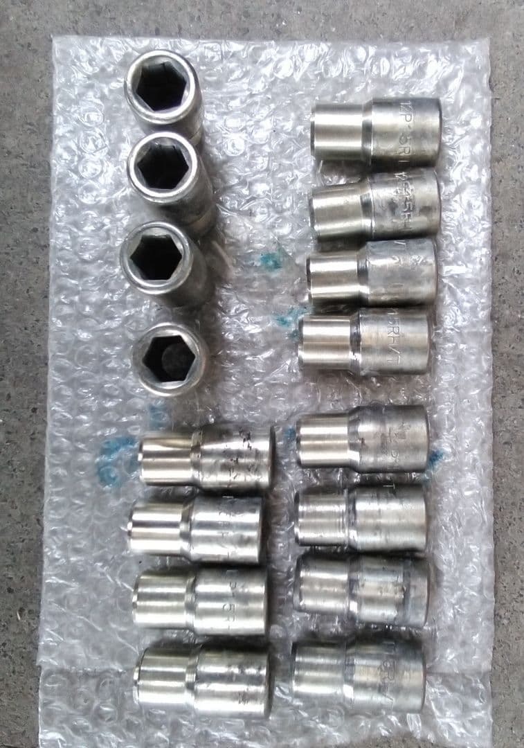 レーシングスパルコのメッシュホイール6JJ×14 100 4H特殊ナット付属