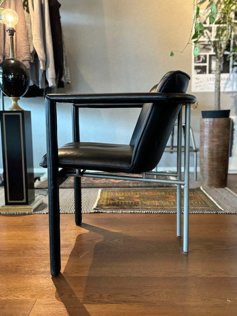 ビンテージレザーアームチェア① ヴィンテージデザイン レザーアームチェア（本革）｜アンティーク家具