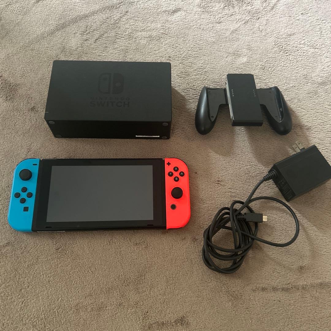 Nintendo Switch（本体とすぐ遊べる周辺セット） - メルカリ