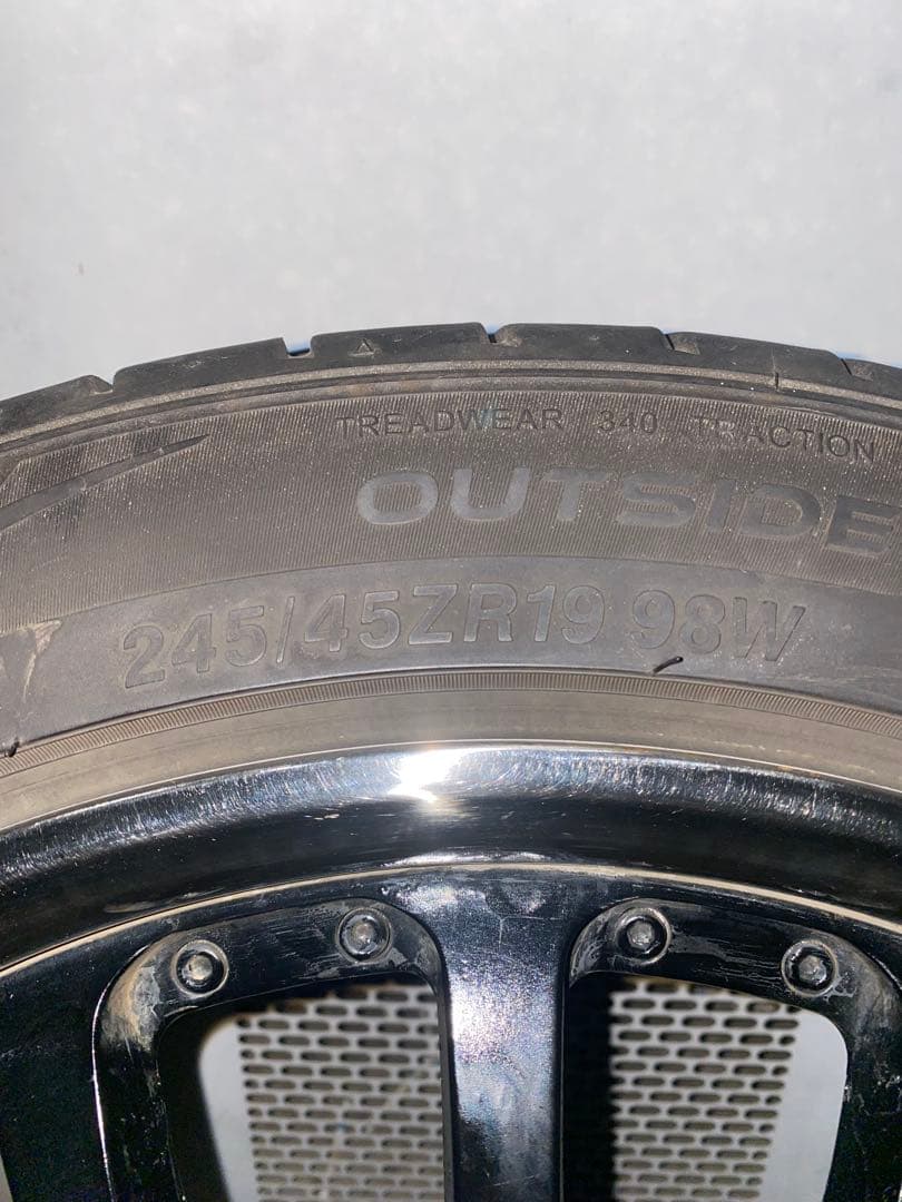 w*e様 カールソン2/16 19インチ　8.5j 9.5j +40