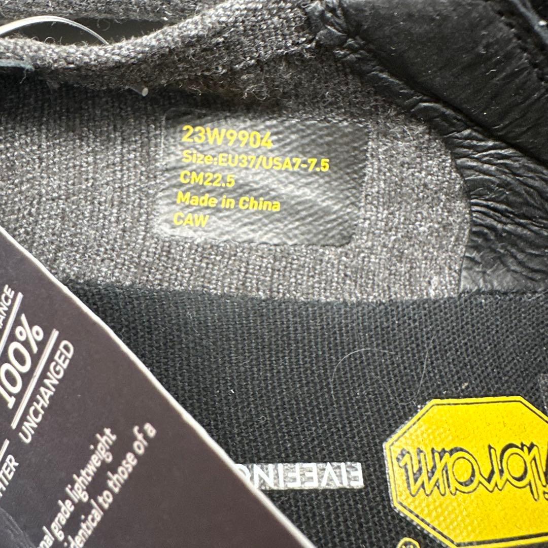 靴 Vibram FiveFingers/W37(23.2cm)