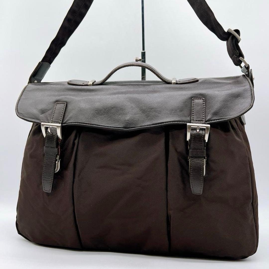 TOMORROWLAND ナイロン レザー ショルダーバッグ A4可　f399 TOMORROWLAND シュリンクレザー ミニショルダーバッグ