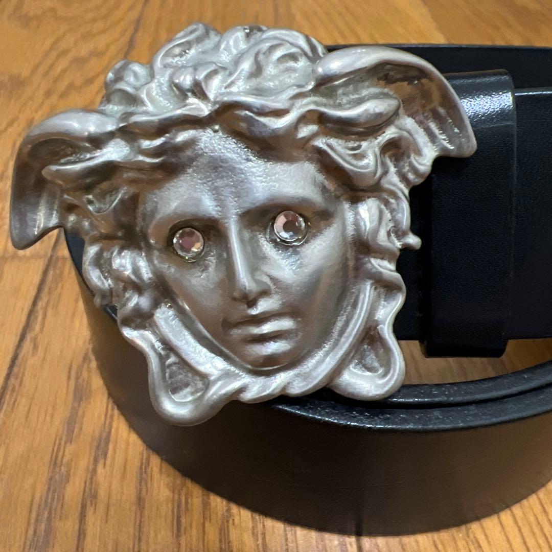 Gianni Versace ジャンニヴェルサーチ　レザーベルト Gianni Versace - GIANNI VERSACE ジャンニ ヴェルサーチ 型押し