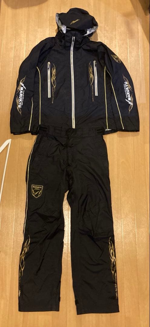 MARUKYU オールウェザースーツ TR-01 Amazon.co.jp: マルキュー(Marukyu) TR-01 ｵｰﾙｳｪｻﾞｰｽｰﾂ ﾌﾞﾗｯｸ LL
