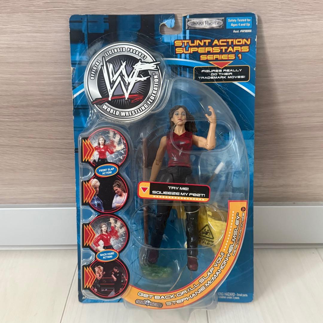JAKKS社版WWEプロレスフィギュア ステファニーマクマホンヘルムズリー