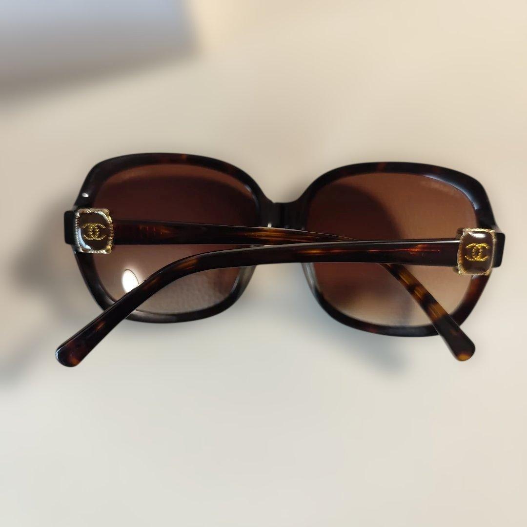 Chanel ブラウン スクエア サングラス ケース付き - メルカリ