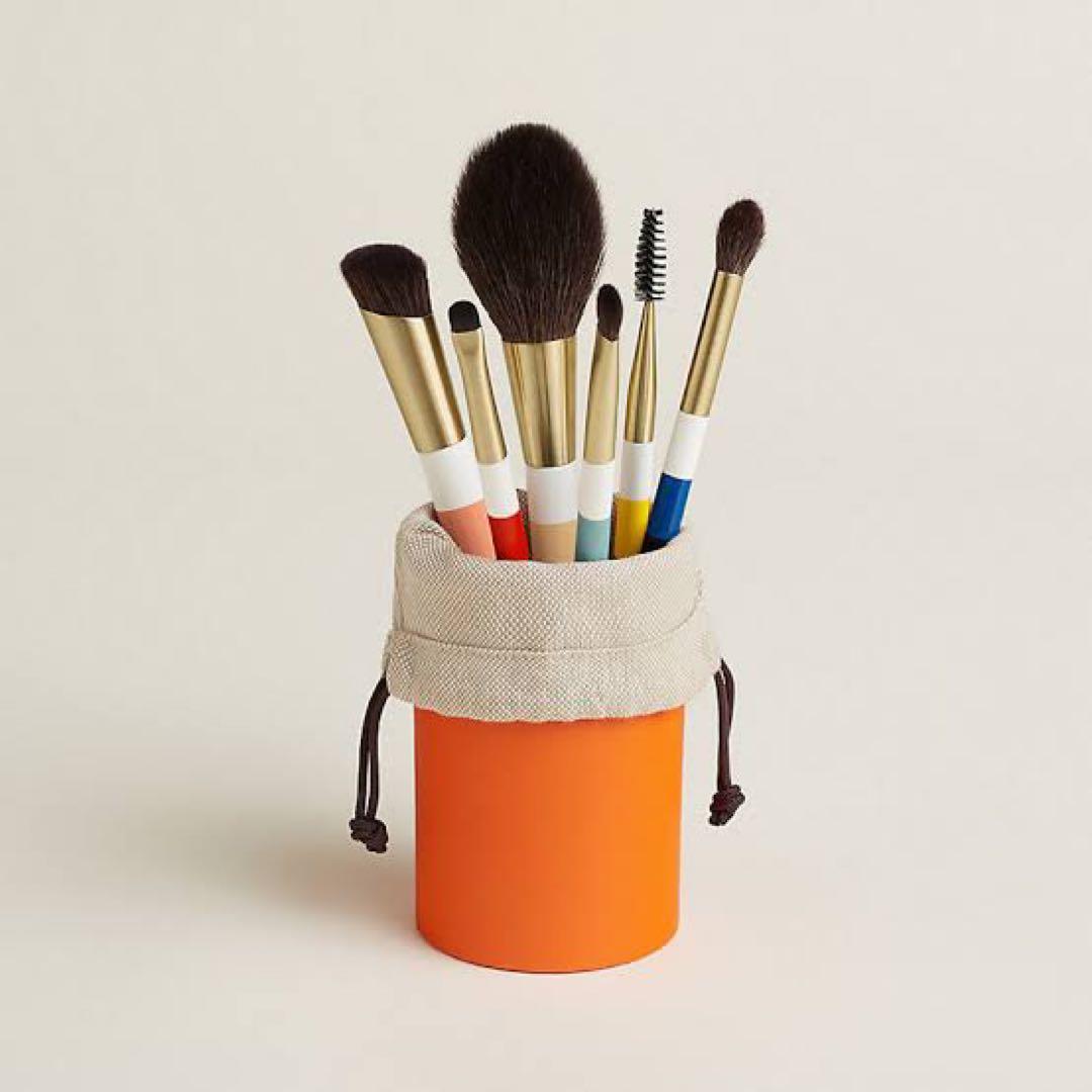 新品未開封✨HERMES限定品トラベルメイクブラシセット HERMES - 【新品未開封】エルメス トラベル ブラシセット《レ