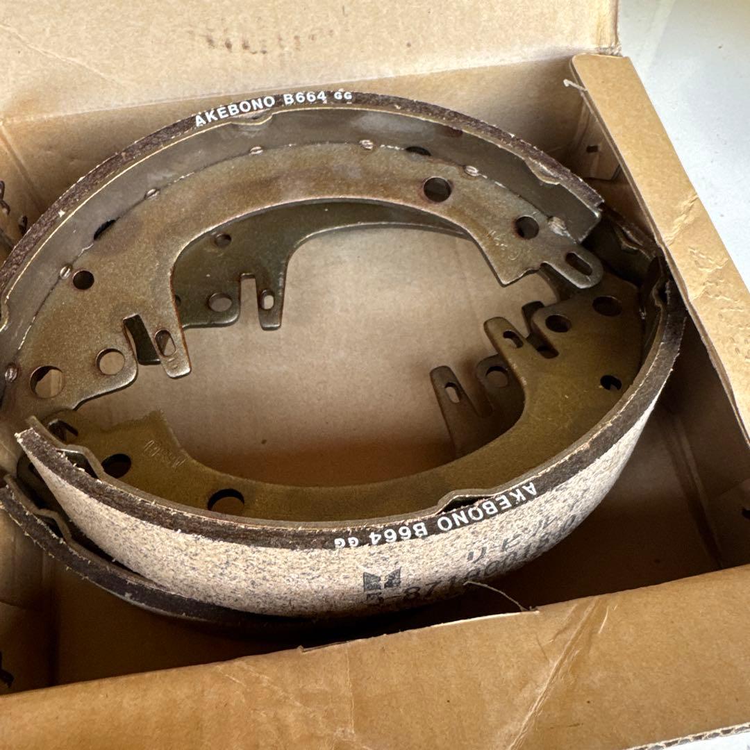 純正部品】ISUZU117クーペ リアブレーキリビルトシュー - メルカリ