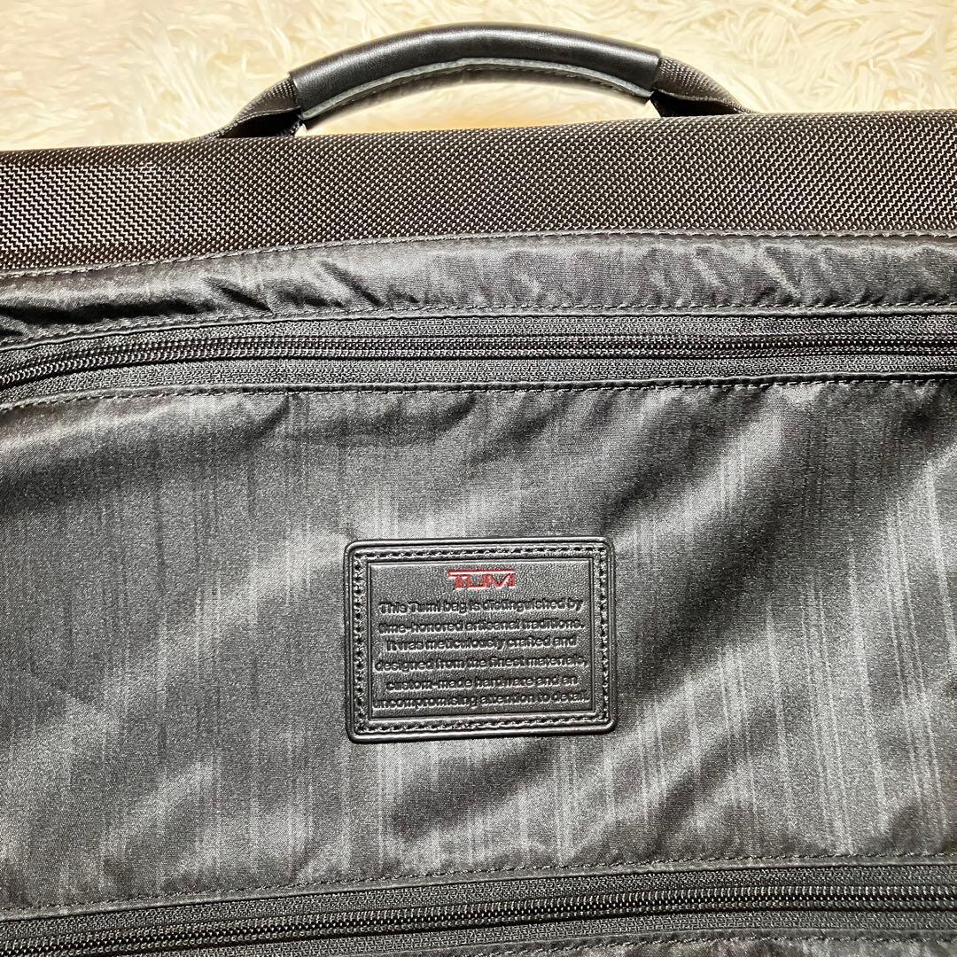 ☆極美品☆ TUMI トライフォールド ガーメントケース 22133DH - メルカリ