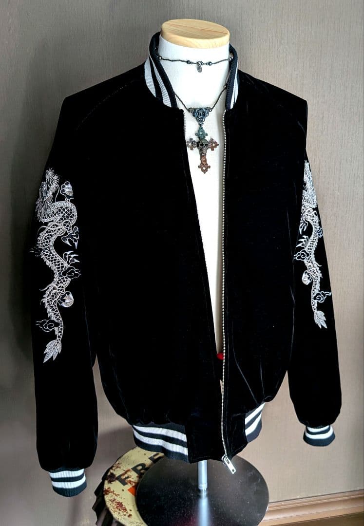 美品》Faith TOKYO ベロア 別珍 ドラゴン シルバー刺繍 スカジャン