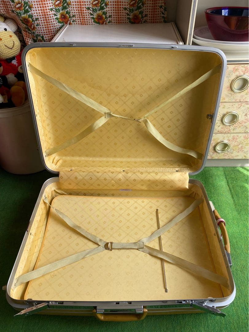 サムソナイト キャリーバッグ 黄色 イエロー スーツケース トランク