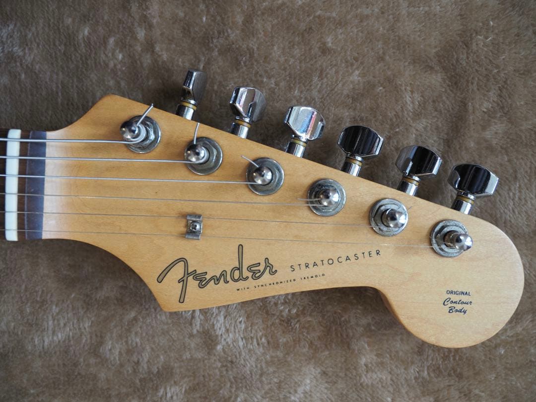 Fender Japan ST-CHAMP 前期型サンバーストアンプ内蔵ギター - メルカリ