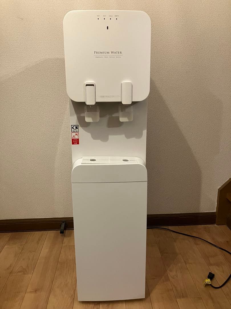 PREMIUM WATER】ウォーターサーバーfamfitホワイト - メルカリ