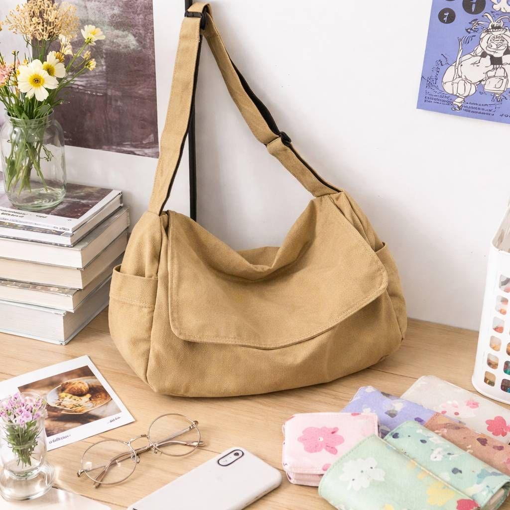 キャンバス ショルダーバッグ メッセンジャーバッグ 大容量 ベージュ