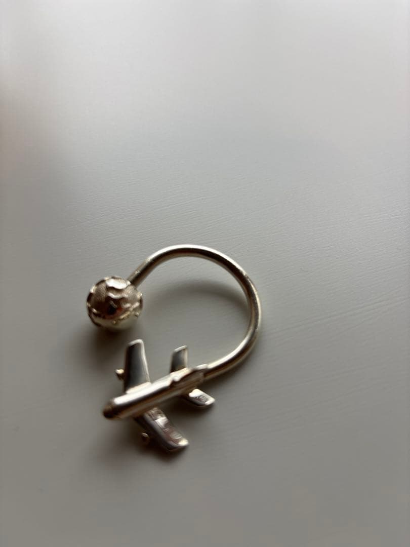 あー　ティファニー　キーリング　飛行機