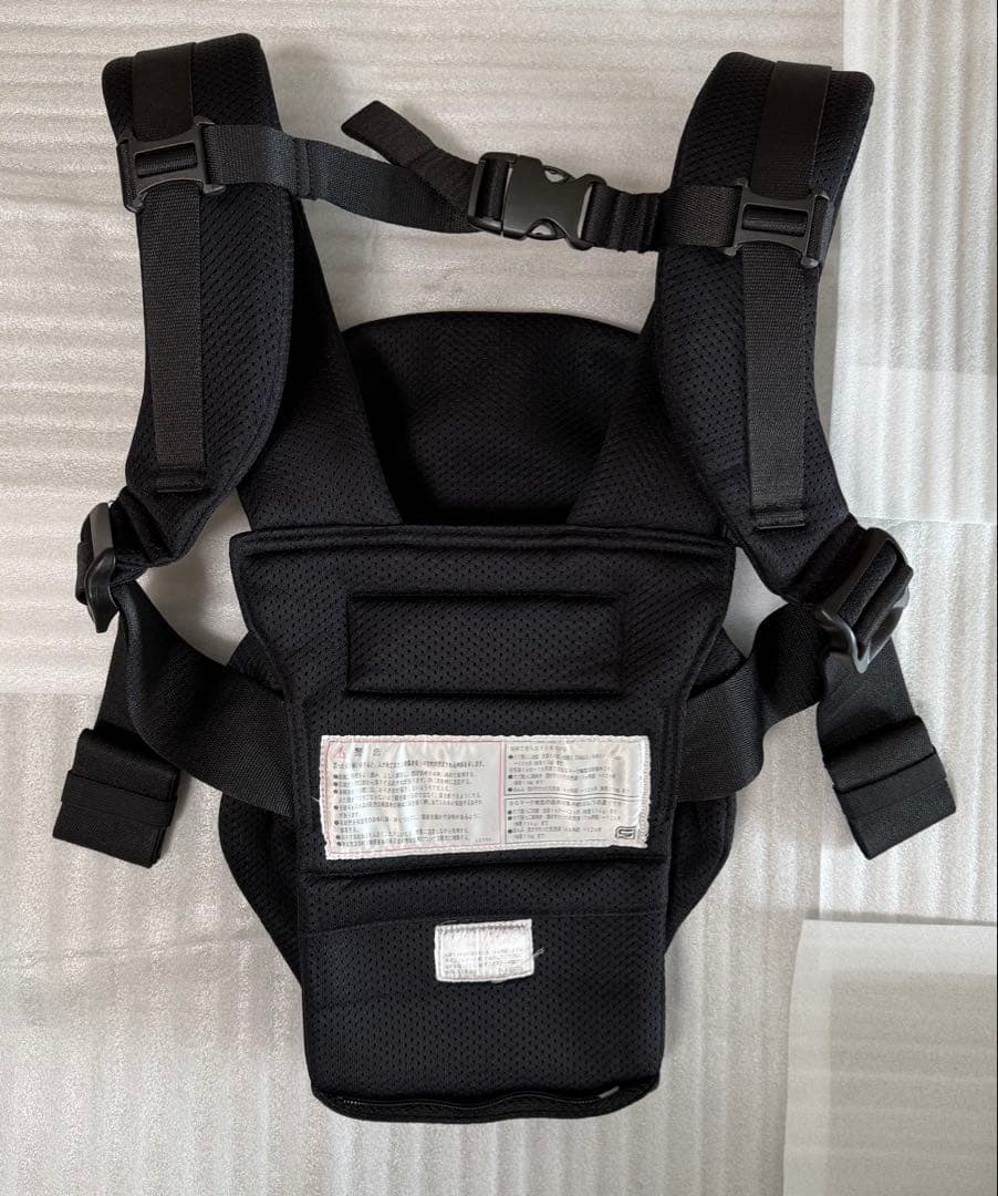 ピトレスク ベビーキャリア ファースト ブラック 抱っこ紐