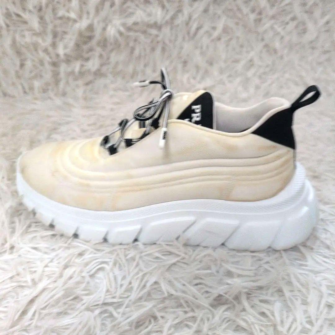 PRADA プラダ リナイロン スニーカー 21SS 三角ロゴ 白 38 1/2 - メルカリ