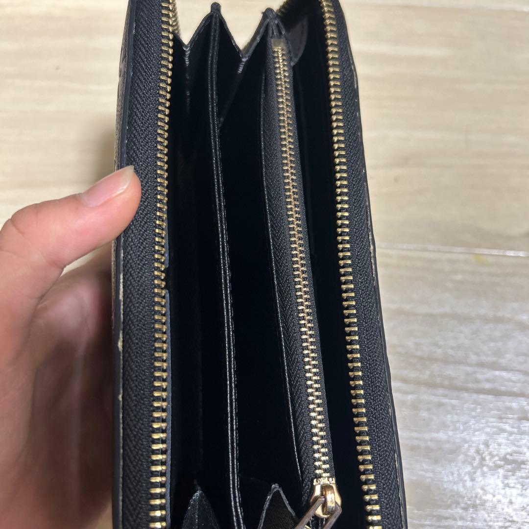 ルイヴィトン モノグラム アンプラント ジッピーウォレット