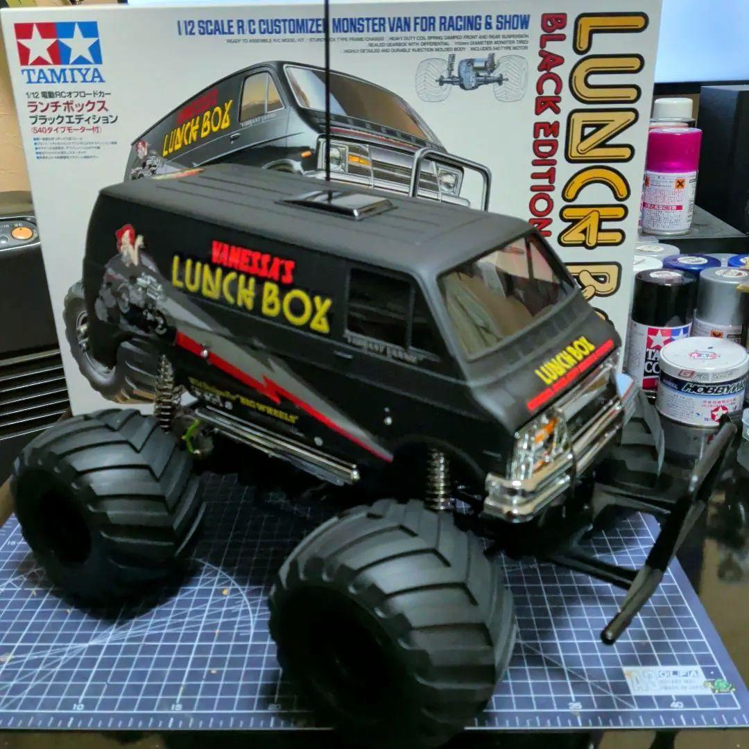 タミヤ ランチボックス ブラックエディション フルベア、サーボ、LED