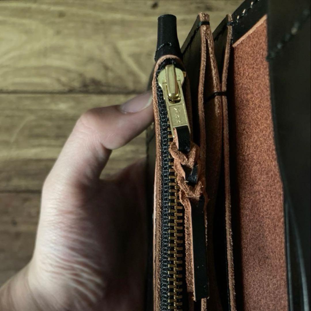 【蟹江孝幸】ミドルトラッカーウォレット 茶芯ブラック【お札を折らずに収納】