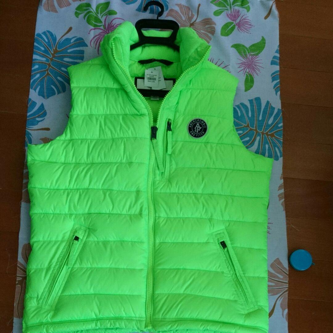 早い者勝ち 新品 アバクロ アバクロンビー&フィッチ ダウンベスト XL