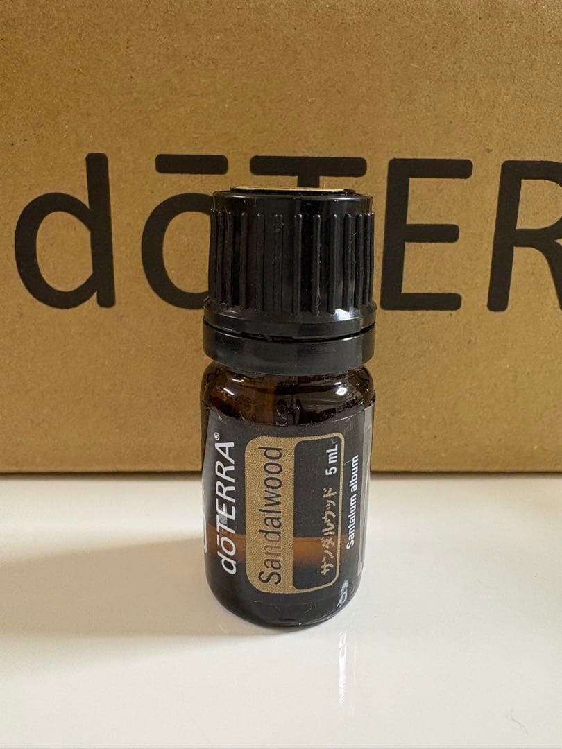 doTERRA ドテラ サンダルウッド 5ml - メルカリ