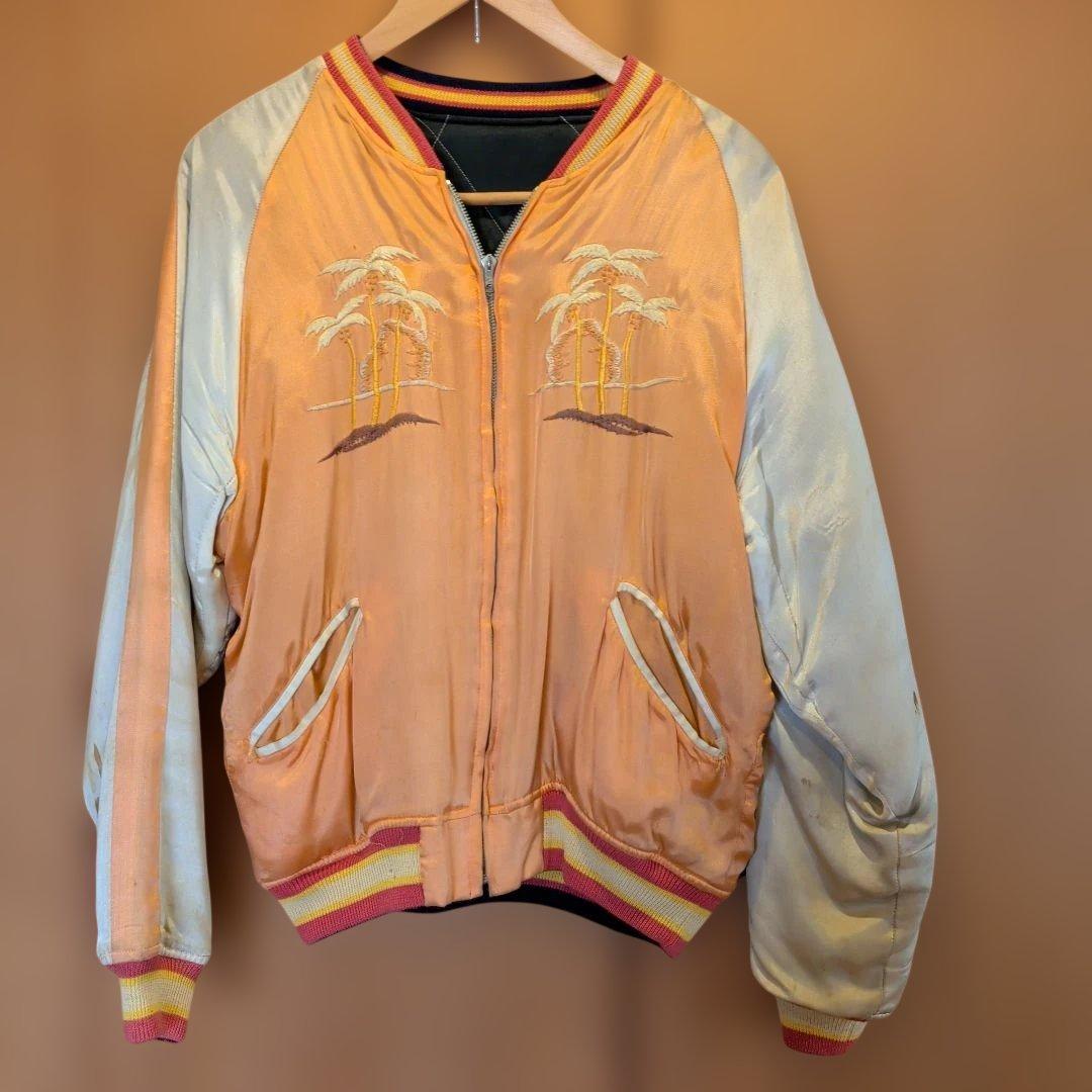 オレンジ色 スカジャン ヤシの木刺繍 オレンジ色 スカジャン ヤシの木刺繍 - メルカリ