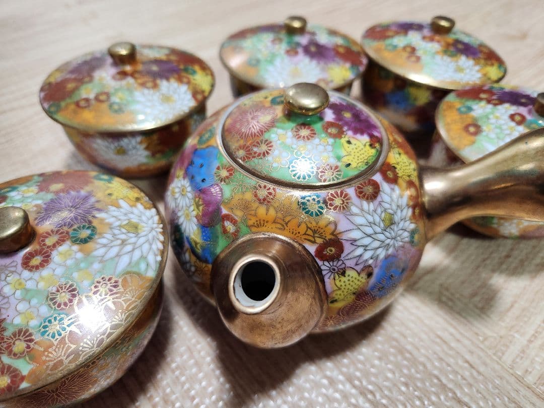 九谷焼 九谷光峰 花詰/菊詰 金彩 茶器揃 5客 湯呑茶碗/急須 食器 未使用】九谷焼 九谷光峰 花詰/菊詰 金彩 茶器揃 5客 湯呑茶碗/急須