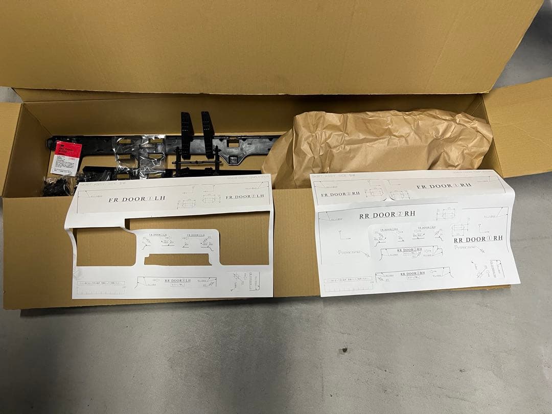 アルファード 40系　モデリスタサイドスカート