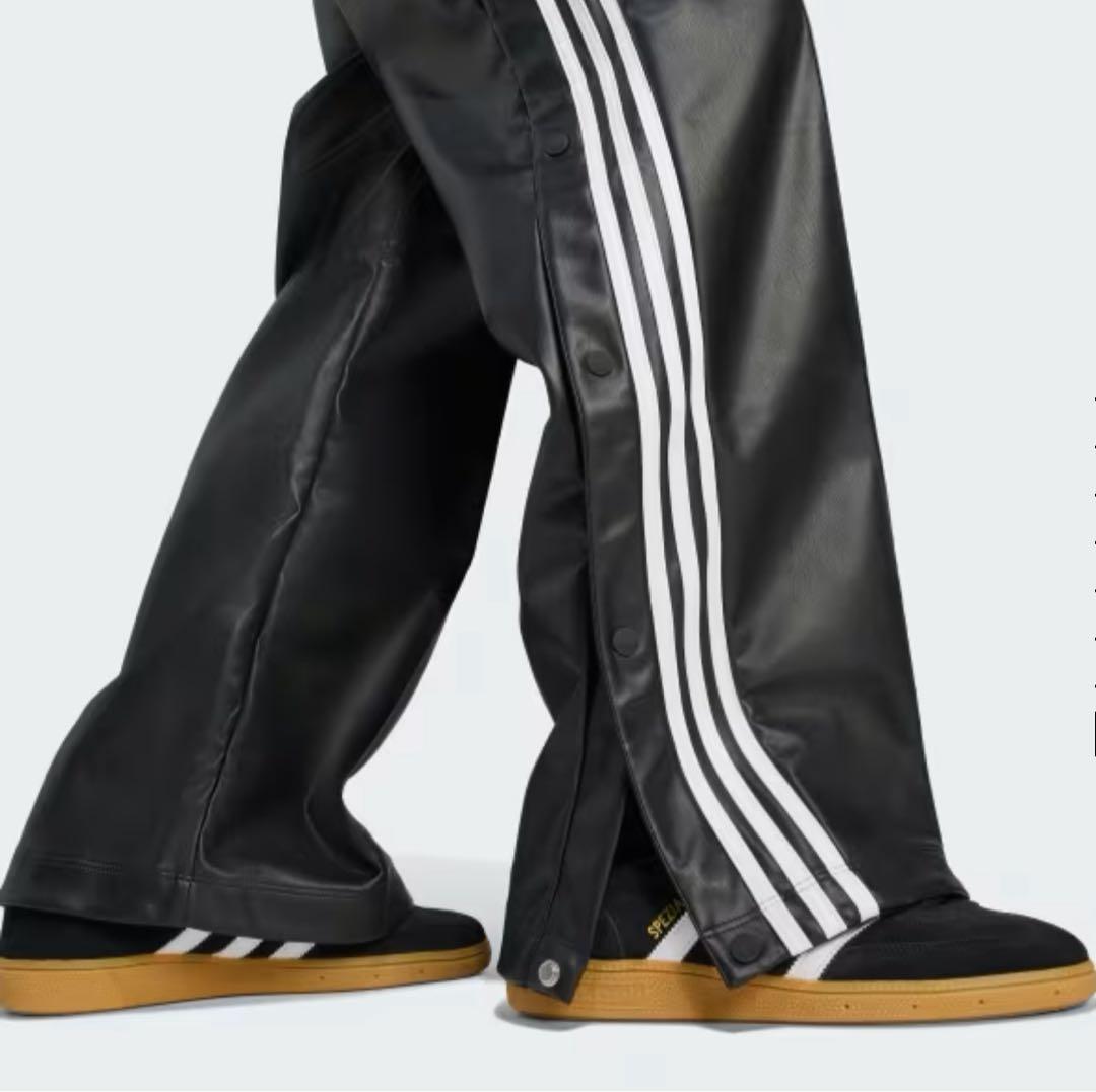 adidas × JEREMY SCOTT フェイクレザーワイドパンツS試着のみ - メルカリ