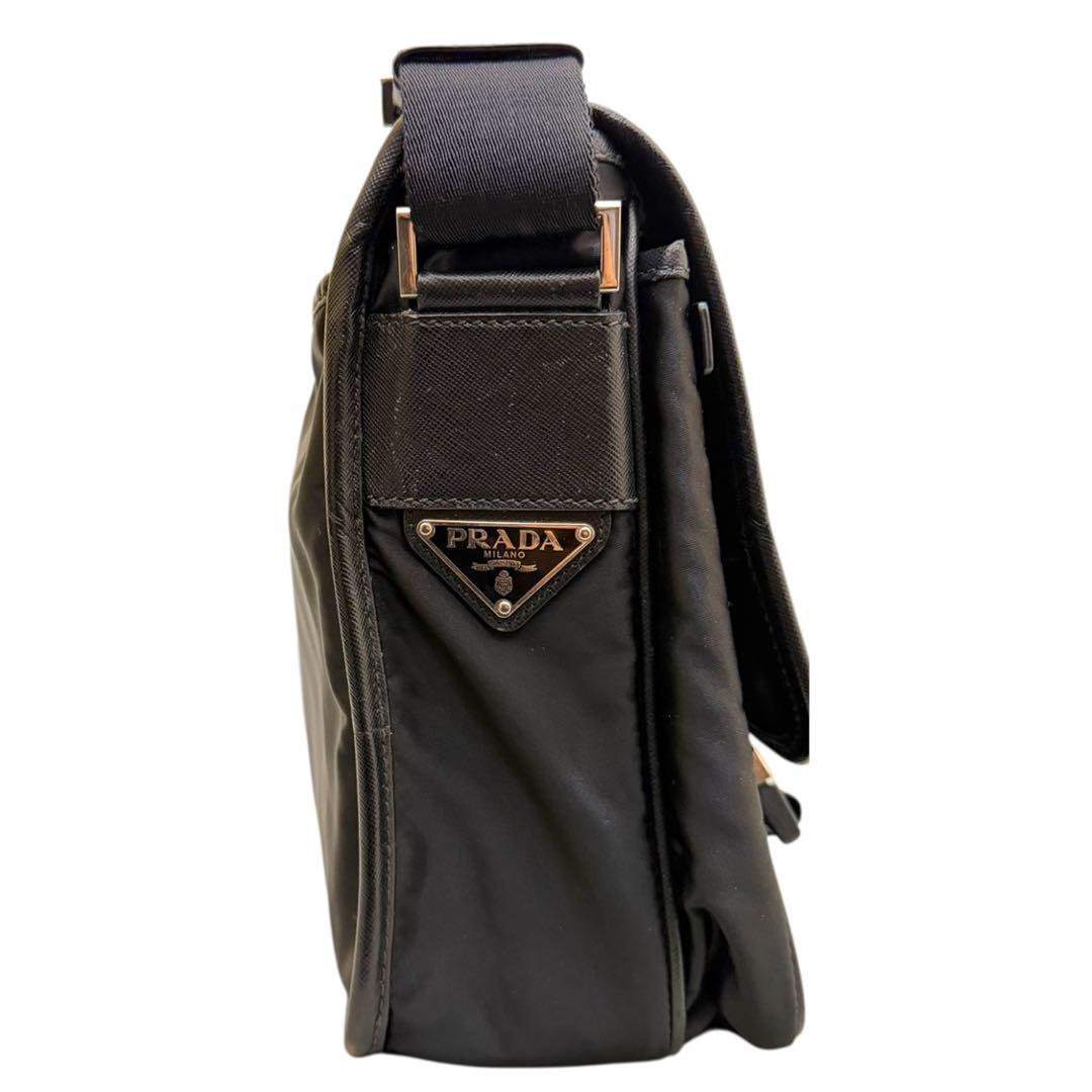 PRADA メッセンジャーバッグ ナイロン ブラック系 三角ロゴ