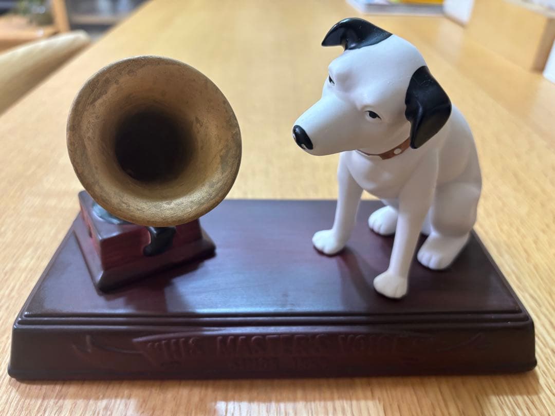 ビクター犬 【ニッパー君・蓄音機・台】の3点セット - メルカリ