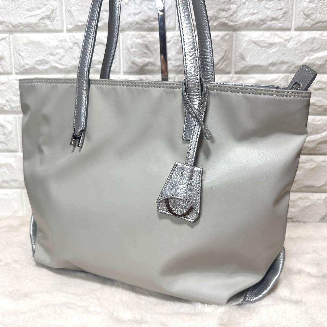 極美品 ヒロフ HIROFU トートバッグ リベロ Lサイズ シルバーグレー 美品 ヒロフ HIROFU トートバッグ リベロ Lサイズ シルバーグレー