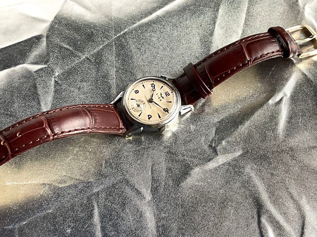 ☆1940年代OLDマニア用❣️LISA chronometerスモセコ☆稼働品