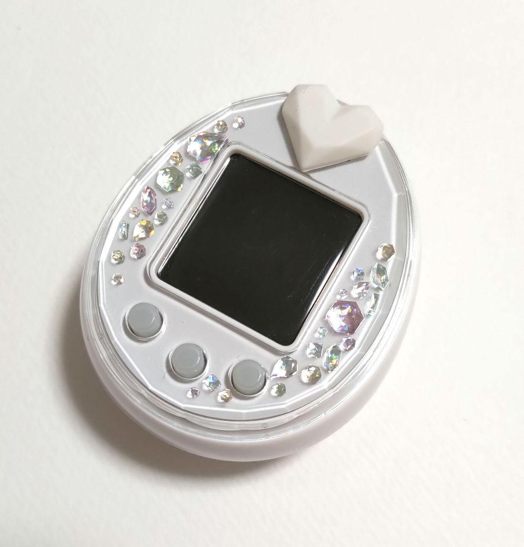 たまごっちピース ホワイト【カバー付き】 - メルカリ