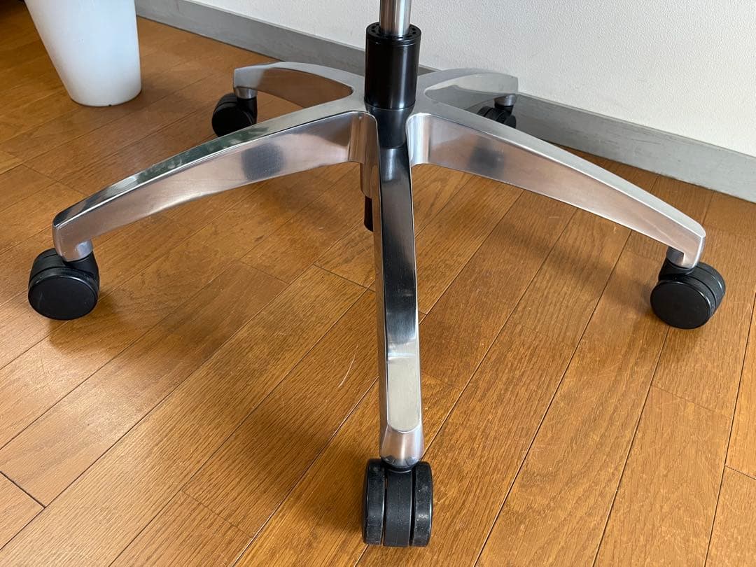 PLUS プラス アルフィーノチェア 伊丹由和 13.9万 デザイナーズ 美品