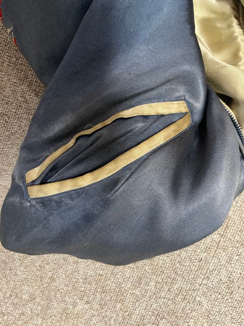 ふ*み様 AVIREX リバーシブルスカジャン 虎とドラゴン刺繍 XL