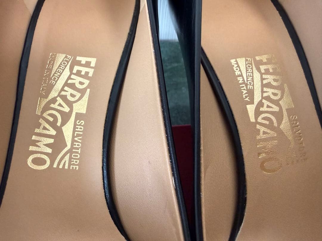 値下げ！靴 フェラガモ Ferragamo パンプス ブラック 24.5cm