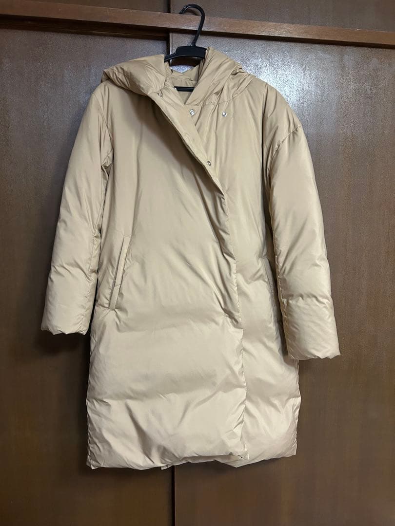 アーバンリサーチ　フード付きロングダウンコート URBAN RESEARCH（アーバンリサーチ）の「ラビットフードストレッチ