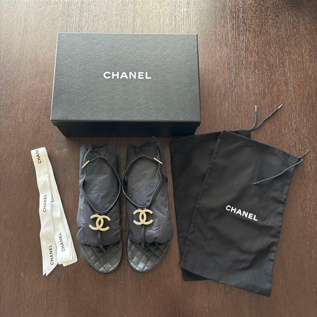 CHANEL キルティングサンダル 38.5 黒 ココマーク ゴールド - メルカリ